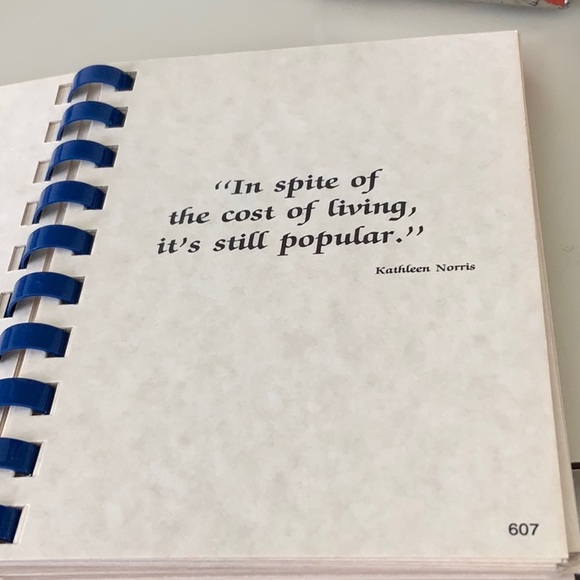 Small Humorous Quotes Book - Picture 3 of 4